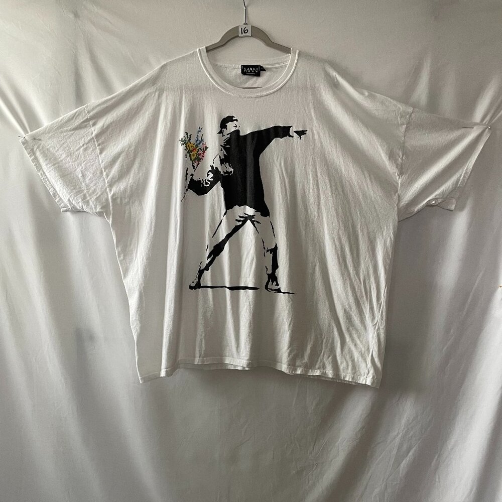 Man Boohoo Man Mens White Crew Neck Flower Thrower Graphic T-Shirt Size 5XL